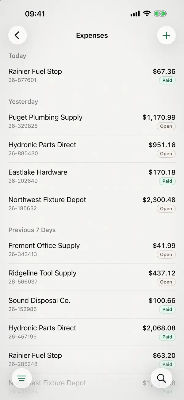 miphu on iPhone: the expense list with suppliers, amounts and payment status