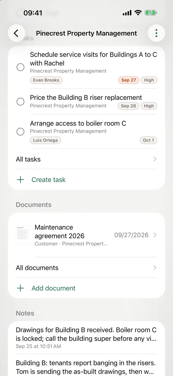 miphu on iPhone: the customer Pinecrest Property Management with its open tasks, a maintenance agreement and dated notes