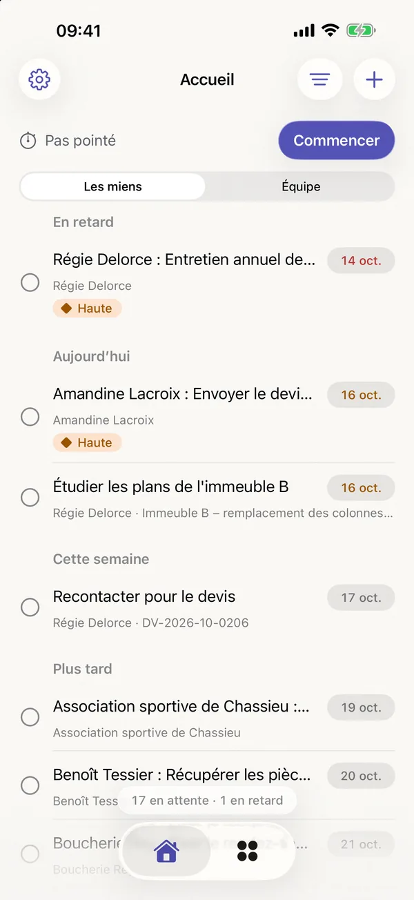 miphu sur iPhone : l’accueil avec la pointeuse et les tâches en retard, du jour, de la semaine et ultérieures, chacune avec son échéance