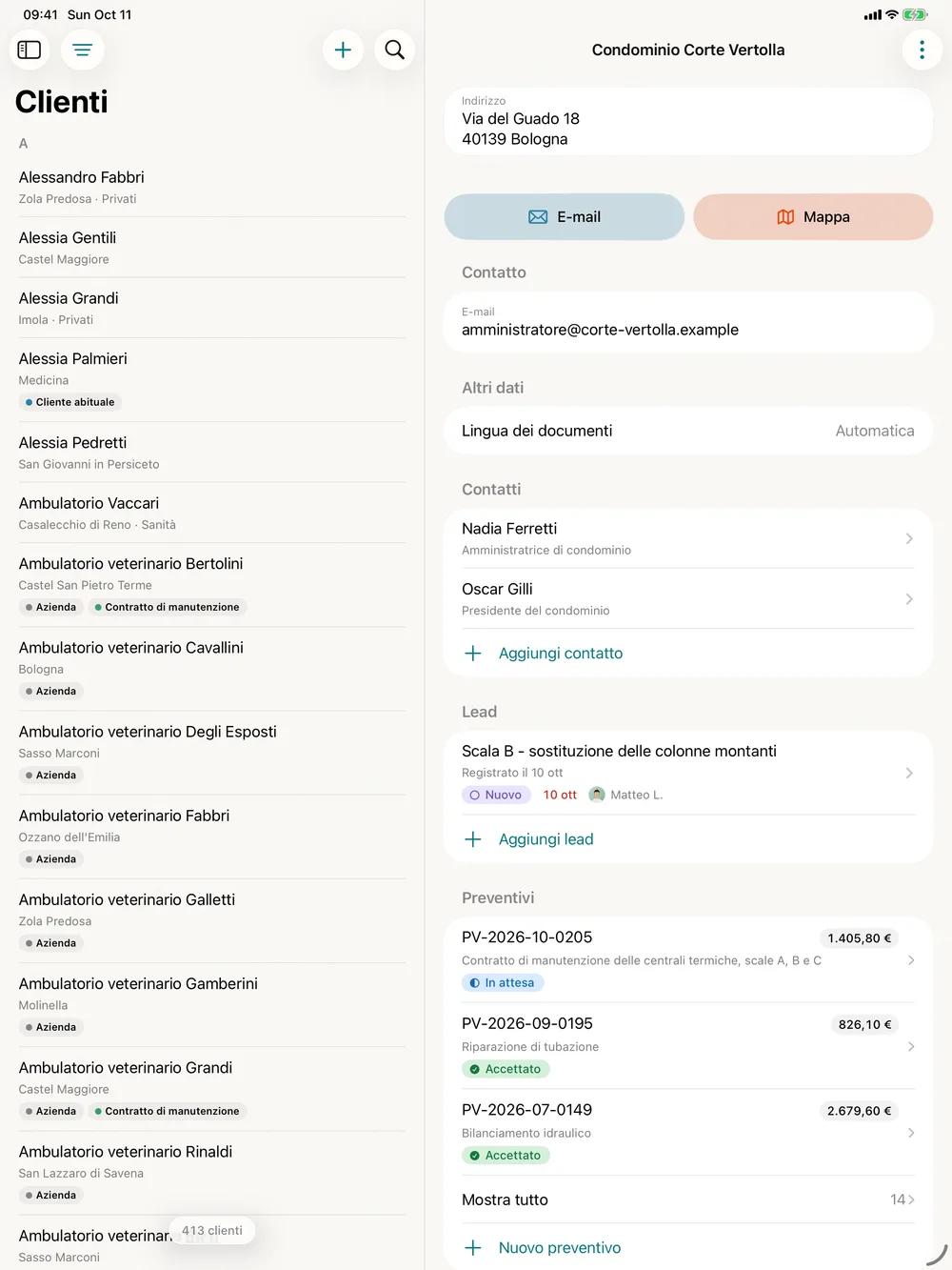 miphu su iPad: l’elenco clienti accanto al cliente aperto Condominio Corte Vertolla, con indirizzo, contatti, un lead e i suoi preventivi con lo stato